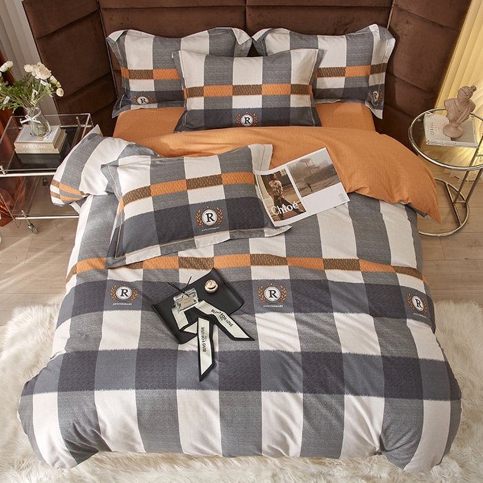 91家纺网 家纺一手货源 找家纺 2025新款全棉精梳磨毛印花四件套 乐享时光灰