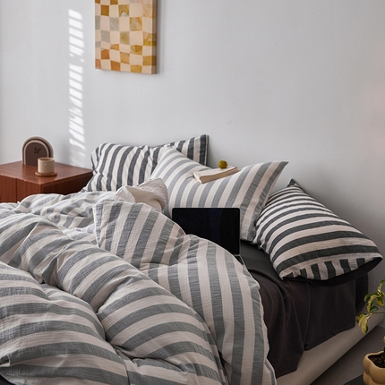 91家纺网 家纺一手货源 找家纺 2025新品尚美色织条纹绉纱系列--尚美宽条系列 尚美-银灰宽条