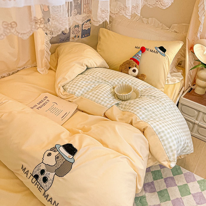 91家纺网 家纺一手货源 找家纺 眠帛 2024新款A类学生三件套小清新绣花绅士狗系列水洗棉床上用品四件套 绅士狗-奶黄