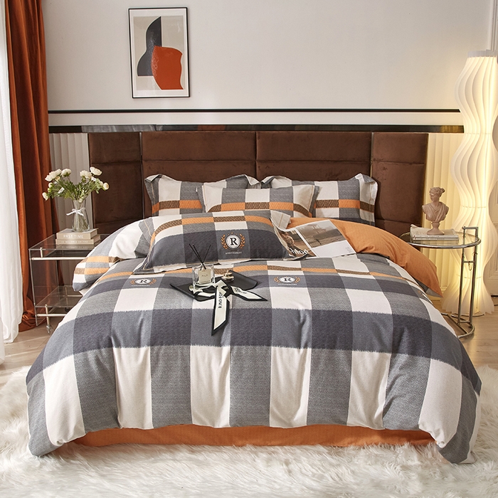 91家纺网 家纺一手货源 找家纺 2025新款全棉精梳磨毛印花四件套 乐享时光灰