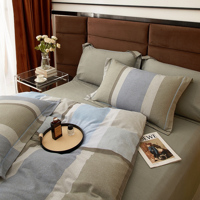 91家纺网 家纺一手货源 找家纺 2025新款全棉精梳磨毛印花四件套 灰色情调兰