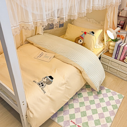 91家纺网 家纺一手货源 找家纺 （总）眠帛 2024新款A类学生三件套小清新绣花绅士狗系列水洗棉床上用品四件套