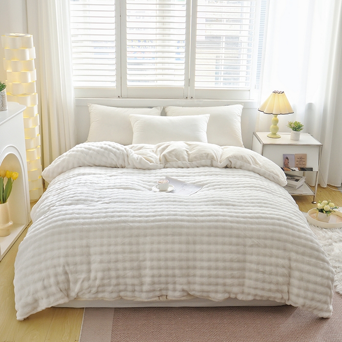 91家纺网 家纺一手货源 找家纺 启优家纺 2024新款简约兔兔绒活性印染单被套 奶白色