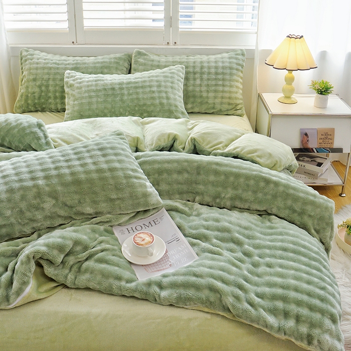 91家纺网 家纺一手货源 找家纺 启优家纺 2024新款简约兔兔绒活性印染四件套 果绿