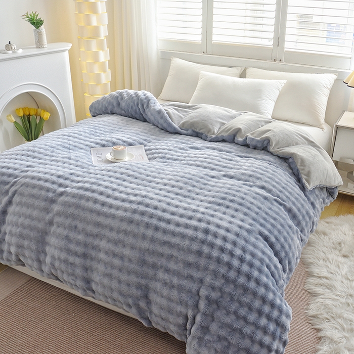 91家纺网 家纺一手货源 找家纺 启优家纺 2024新款简约兔兔绒活性印染单被套 蓝灰