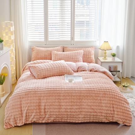 91家纺网 家纺一手货源 找家纺 启优家纺 2024新款简约兔兔绒活性印染四件套 樱花粉