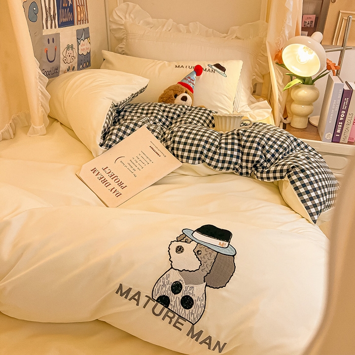 91家纺网 家纺一手货源 找家纺 眠帛 2024新款A类学生三件套小清新绣花绅士狗系列水洗棉床上用品四件套 绅士狗-奶白