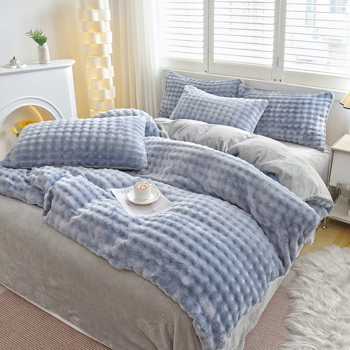 91家纺网 家纺一手货源 找家纺 启优家纺 2024新款简约兔兔绒活性印染四件套 天蓝