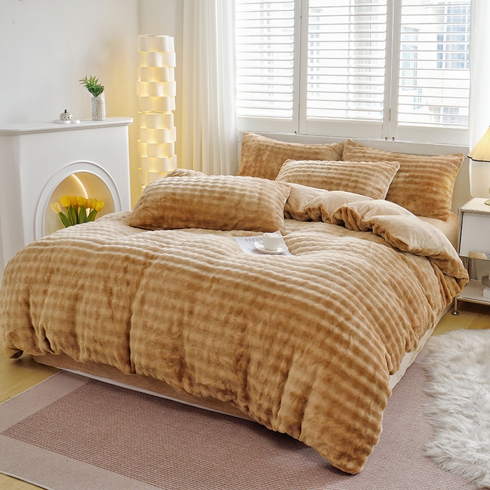 91家纺网 家纺一手货源 找家纺 启优家纺 2024新款简约兔兔绒活性印染四件套 驼色