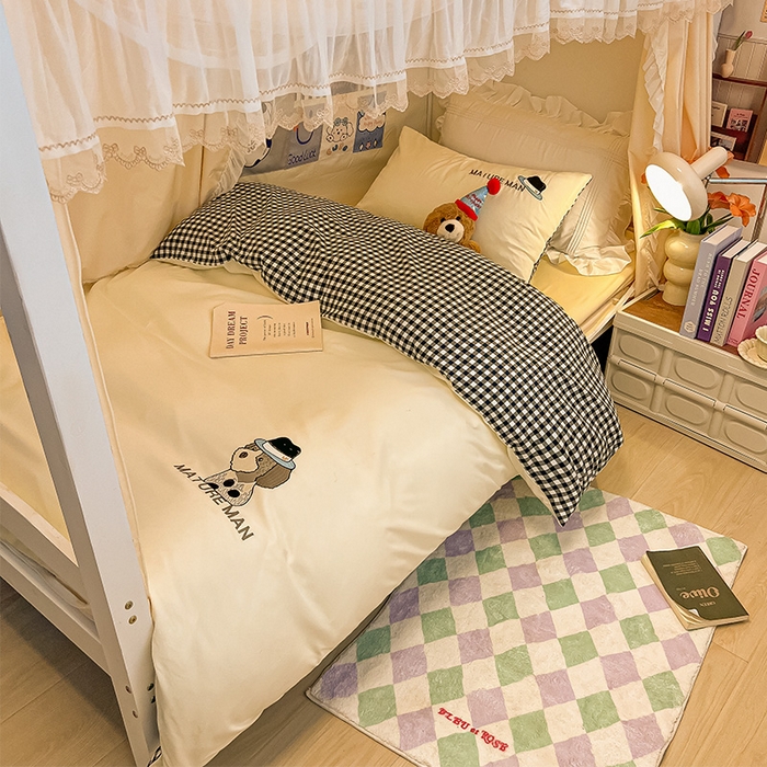 91家纺网 家纺一手货源 找家纺 眠帛 2024新款A类学生三件套小清新绣花绅士狗系列水洗棉床上用品四件套 绅士狗-奶白