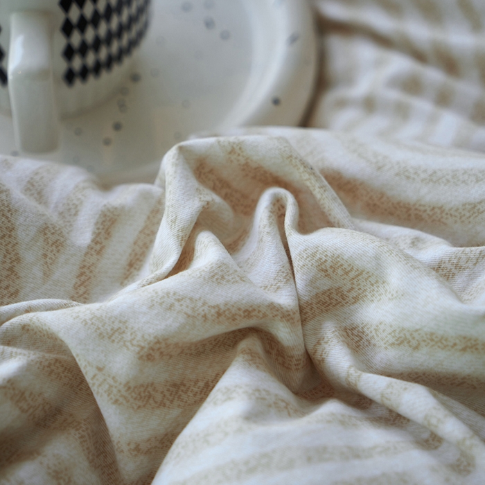 91家纺网 家纺一手货源 找家纺 沐白家居 2025新款全棉生态磨毛印花四件套-纽扣工艺款 维诺-棕