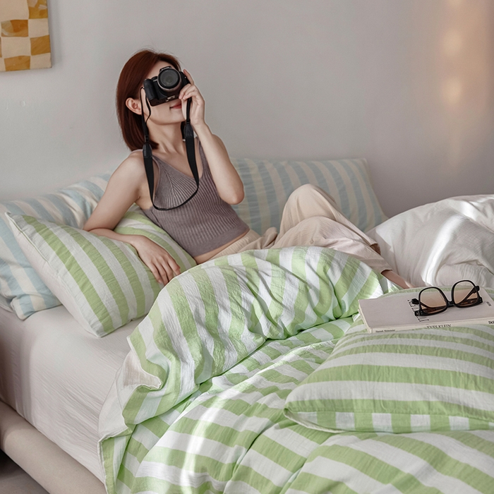 91家纺网 家纺一手货源 找家纺 2025新品尚美色织条纹绉纱系列--尚美宽条系列 尚美-水绿宽条