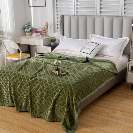 2025新款铜钱纹大有光提花毛毯保暖盖毯宽包边 军绿