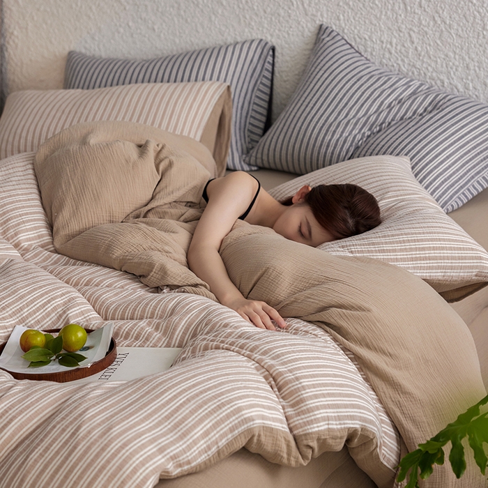 91家纺网 家纺一手货源 找家纺 2025新品尚美色织条纹绉纱系列--尚美可颂系列 尚美-可颂卡其