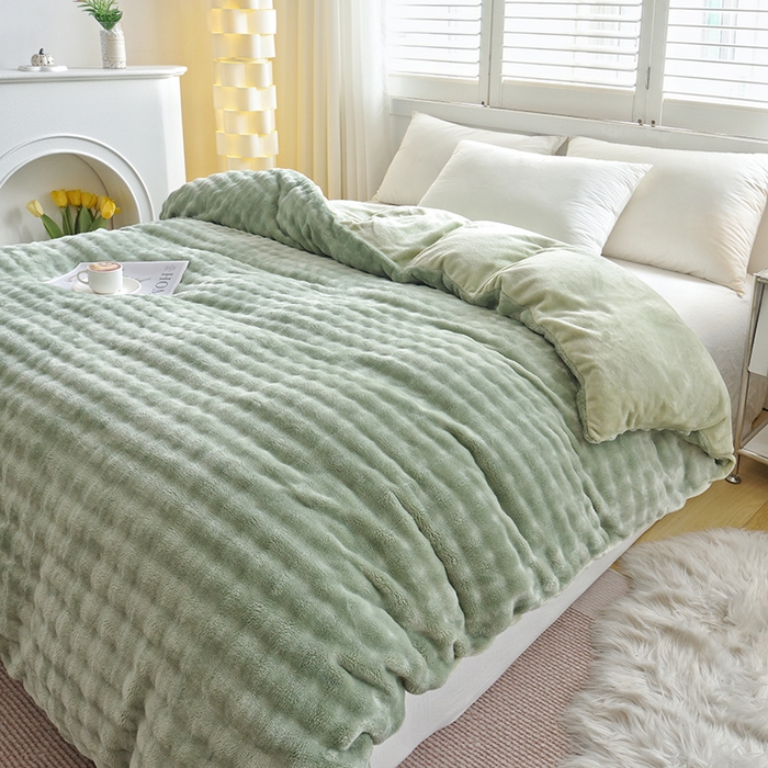 91家纺网 家纺一手货源 找家纺 启优家纺 2024新款简约兔兔绒活性印染单被套 果绿