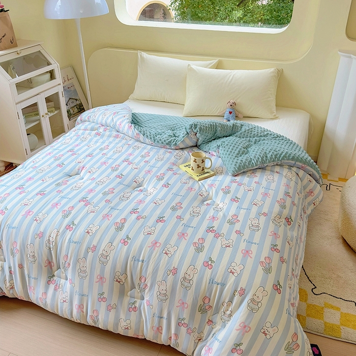 91家纺网 家纺一手货源 找家纺 木堇家居 2024新款针织棉豆豆被大豆四季被冬被被子被芯 针织豆豆被-樱桃小兔