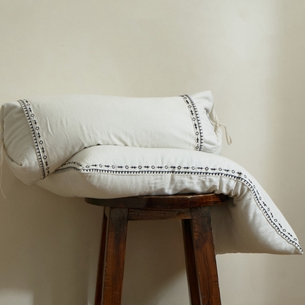 91家纺网 家纺一手货源 找家纺 子和 2024新款AB款棉麻苦荞枕-等风来 等风来A款（平行）46×72cm