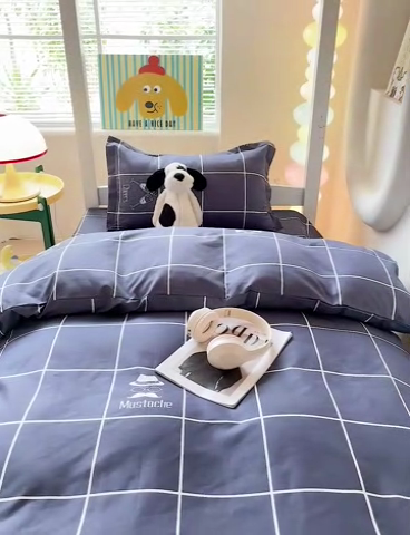 91家纺网 家纺一手货源 找家纺 梦卓家纺 2025新款芦荟棉三件套四件套  宿舍图 深灰