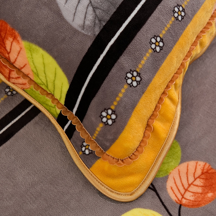 91家纺网 家纺一手货源 找家纺 绒品壹家家纺 2024新款180g7斤牛奶绒印花四件套 枝繁叶茂-黄