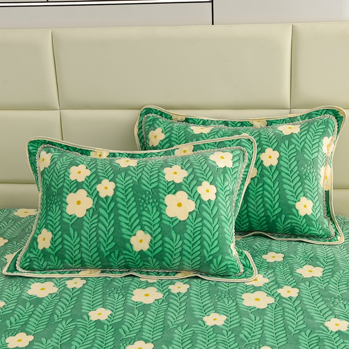 91家纺网 家纺一手货源 找家纺 绒品壹家家纺 2024新款180g7斤牛奶绒印花四件套 亭亭玉立