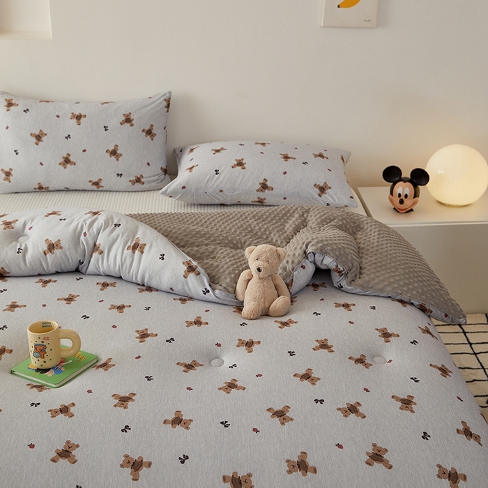 91家纺网 家纺一手货源 找家纺 木堇家居 2024新款针织棉豆豆被大豆四季被冬被被子被芯 针织豆豆被-可可熊-灰