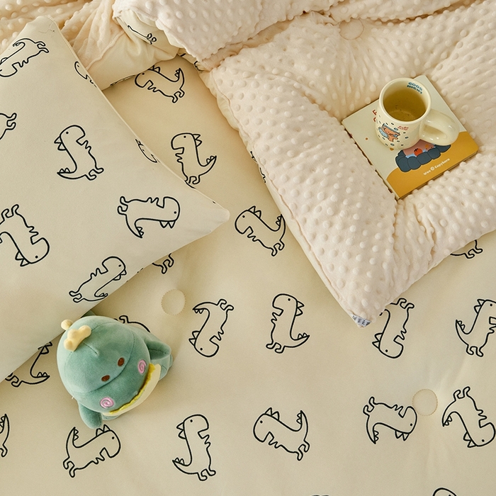 91家纺网 家纺一手货源 找家纺 木堇家居 2024新款针织棉豆豆被大豆四季被冬被被子被芯 针织豆豆被-恐龙世界-米黄