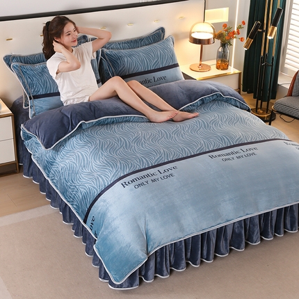 91家纺网 家纺一手货源 找家纺 （总）雨洋 2025新款牛奶绒低克重吸湿透气印花床裙四件套