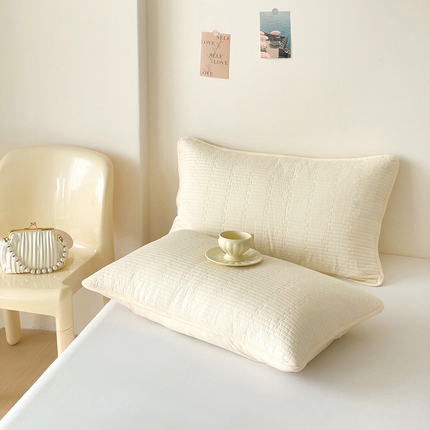 91家纺网 家纺一手货源 找家纺 漫时光 2025新款纯色夹棉枕套 香草白