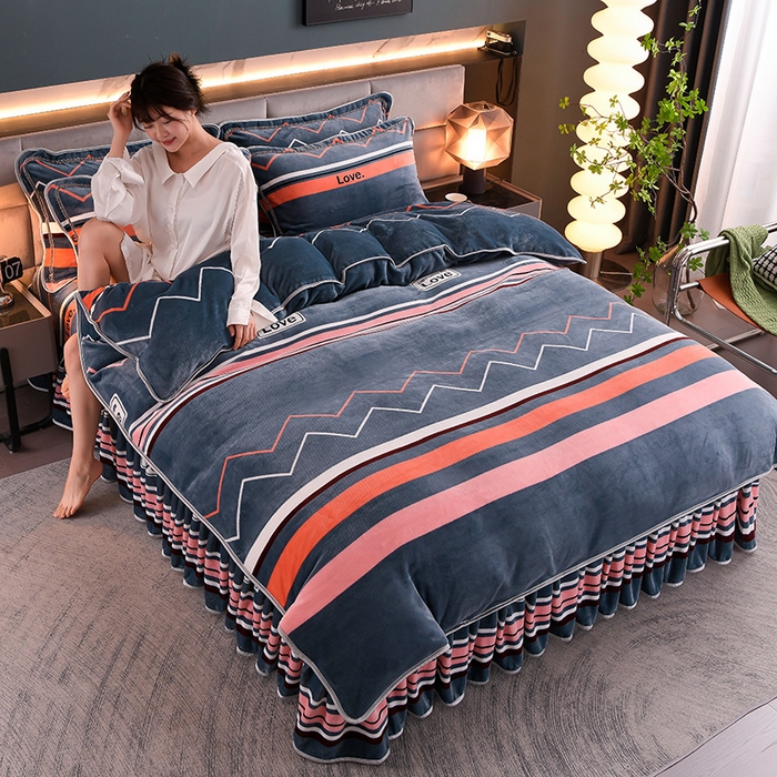 91家纺网 家纺一手货源 找家纺 绒品壹家家纺 2024新款180g7斤牛奶绒印花四件套 盛世年华