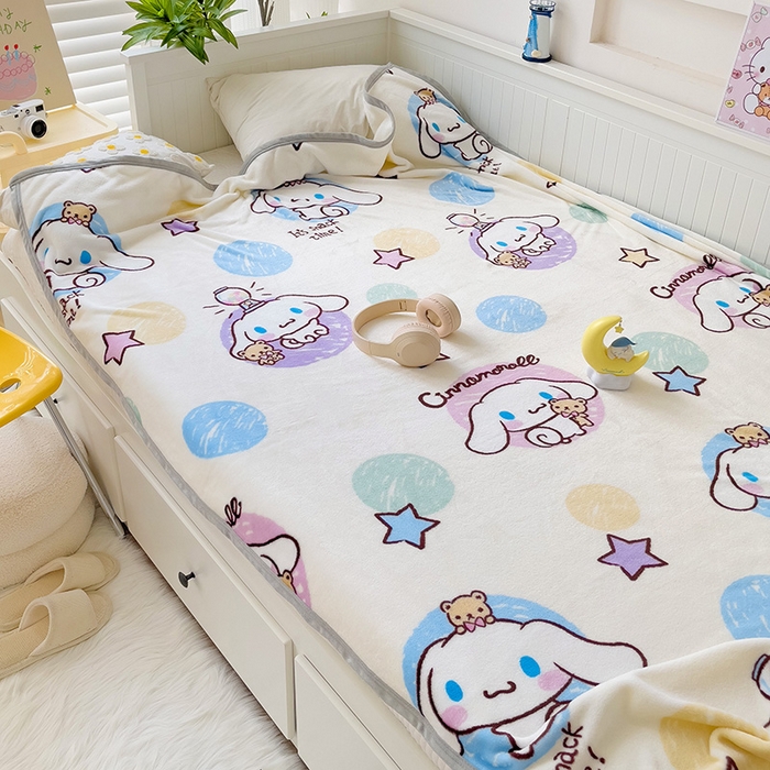 91家纺网 家纺一手货源 找家纺 海岛哥哥 2024新款双面牛奶绒盖毯正版三丽鸥授权系列毛毯 彩色涂鸦玉桂狗