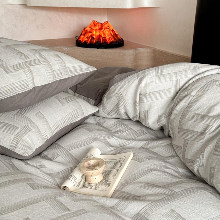 91家纺网 家纺一手货源 找家纺 ab家纺 2024新款A类全棉三层纱提花四件套--奥德赛 奥德赛 -灰