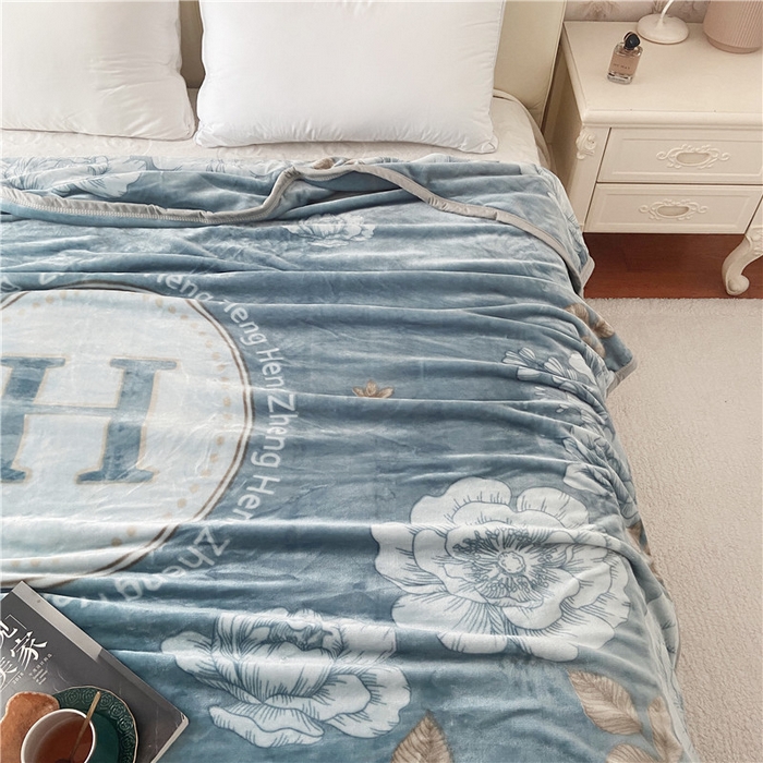 91家纺网 家纺一手货源 找家纺 卡奥家纺 2024新款轻奢风大版花双层云貂绒毛毯加厚带拉链云毯被套盖毯 花趣-蓝