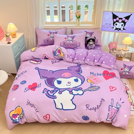 91家纺网 家纺一手货源 找家纺 桃子家居 2024纯棉大版三丽鸥卡通平网印花系列四件套 棉大版-D蓝莓库洛米