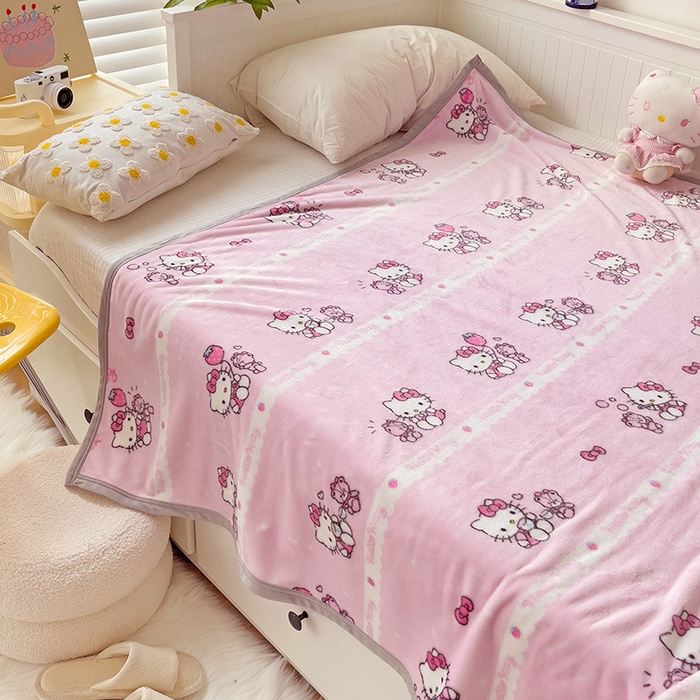 91家纺网 家纺一手货源 找家纺 海岛哥哥 2024新款双面牛奶绒盖毯正版三丽鸥授权系列毛毯 草莓甜心kt猫