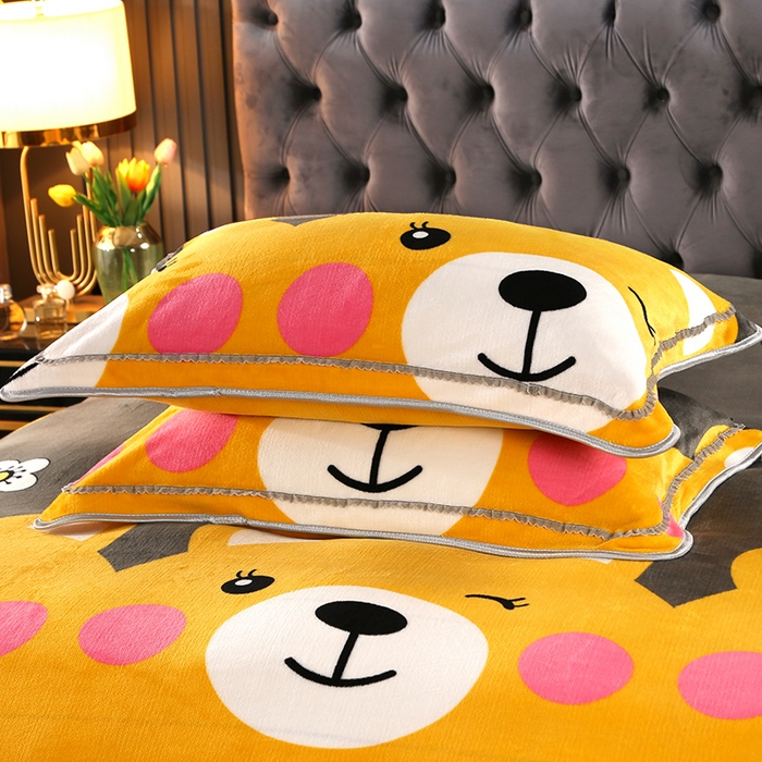 91家纺网 家纺一手货源 找家纺 绒品壹家家纺 2024新款5斤加厚金貂绒四件套 萌萌熊