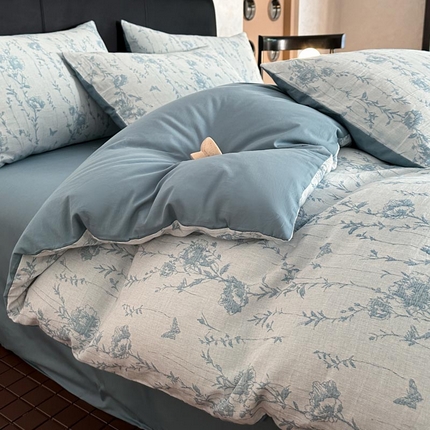 91家纺网 家纺一手货源 找家纺 2024新款A类全棉三层纱提花四件套--茵荔 茵荔-浅蓝