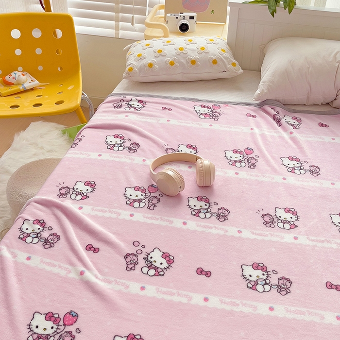 91家纺网 家纺一手货源 找家纺 海岛哥哥 2024新款双面牛奶绒盖毯正版三丽鸥授权系列毛毯 草莓甜心kt猫