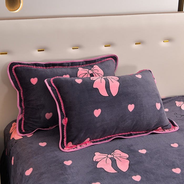 91家纺网 家纺一手货源 找家纺 绒品壹家家纺 2024新款5斤加厚金貂绒四件套 爱心结