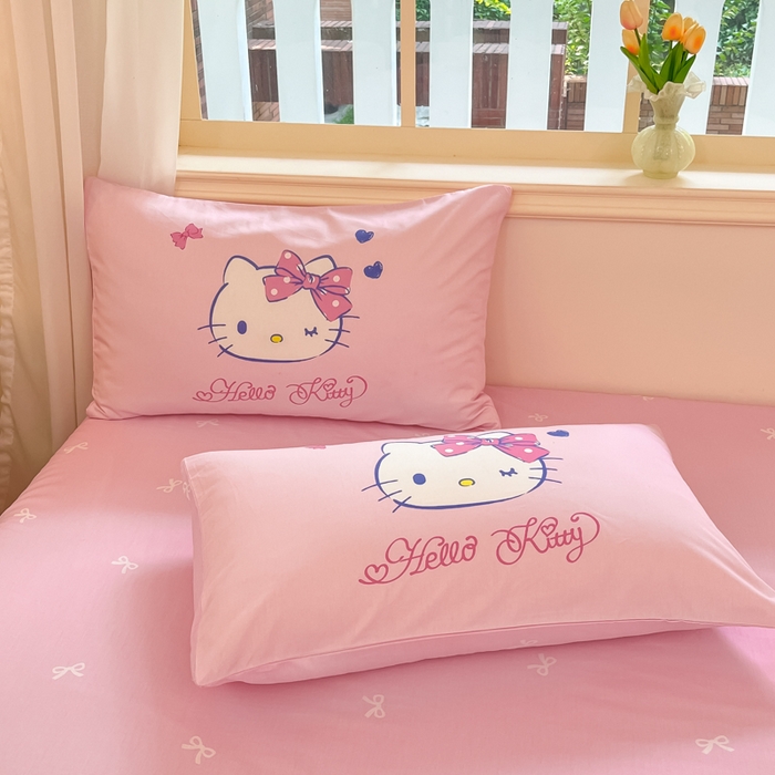 91家纺网 家纺一手货源 找家纺 桃子家居 2024纯棉大版三丽鸥卡通平网印花系列四件套 棉大版-D爱心樱桃kt