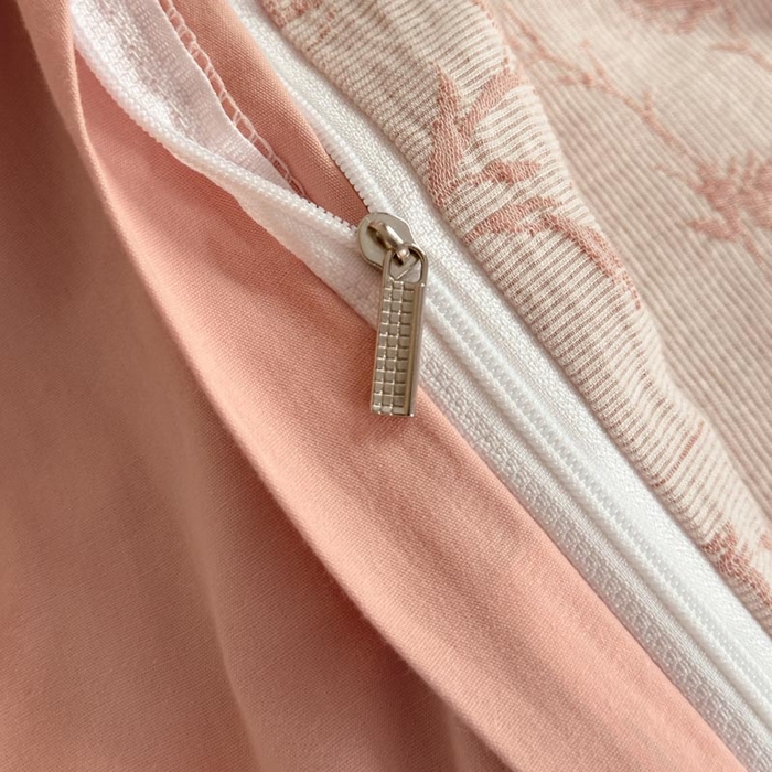 91家纺网 家纺一手货源 找家纺 2024新款A类全棉三层纱提花四件套--茵荔 茵荔-粉