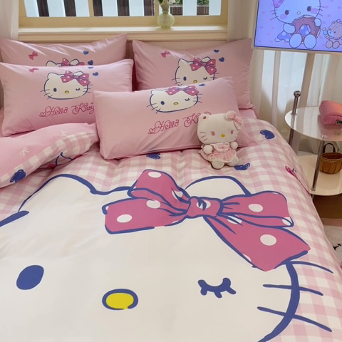 91家纺网 家纺一手货源 找家纺 桃子家居 2024纯棉大版三丽鸥卡通平网印花系列四件套 棉大版-D爱心樱桃kt