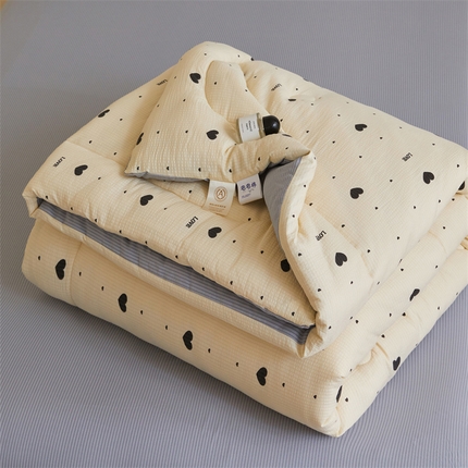 91家纺网 家纺一手货源 找家纺 换种生活 2024新款A类泡泡棉羽丝绒印花冬被 心动