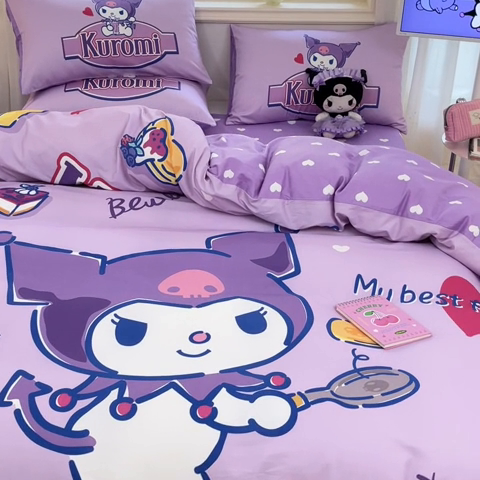 91家纺网 家纺一手货源 找家纺 桃子家居 2024纯棉大版三丽鸥卡通平网印花系列四件套 棉大版-D蓝莓库洛米