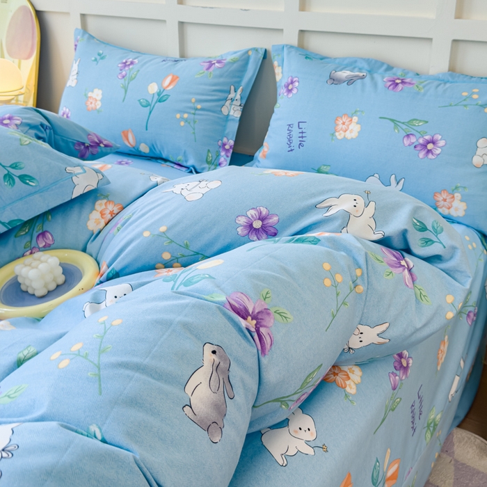 91家纺网 家纺一手货源 找家纺 U品汇 2024新品喷气生态加厚长绒棉纯棉全棉磨毛印花四件套小清新床单床笠直播 罗兰兔蓝