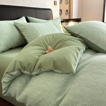 91家纺网 家纺一手货源 找家纺 ab家纺 2024新款A类全棉三层纱提花四件套--凡尔赛 凡尔赛 绿色