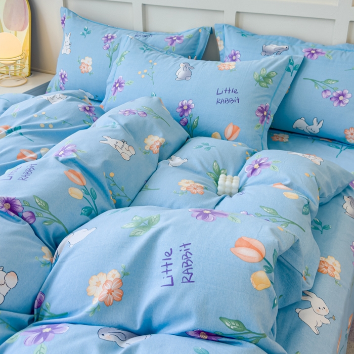 91家纺网 家纺一手货源 找家纺 U品汇 2024新品喷气生态加厚长绒棉纯棉全棉磨毛印花四件套小清新床单床笠直播 罗兰兔蓝