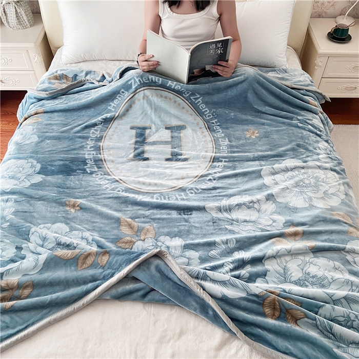 91家纺网 家纺一手货源 找家纺 卡奥家纺 2024新款轻奢风大版花双层云貂绒毛毯加厚带拉链云毯被套盖毯 花趣-蓝