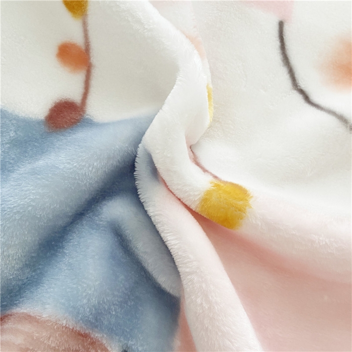 91家纺网 家纺一手货源 找家纺 卡奥家纺 2024新款大版双层卡通云貂绒毛毯学生毯 爱羊羊