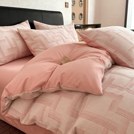 91家纺网 家纺一手货源 找家纺 ab家纺 2024新款A类全棉三层纱提花四件套--奥德赛 奥德赛 粉