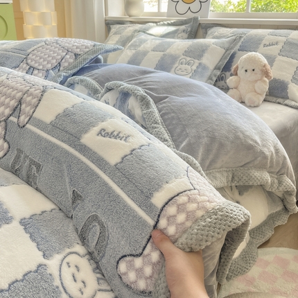 91家纺网 家纺一手货源 找家纺 （总）妮恒美家纺 2025新款加厚保暖亲肤雪花绒牛奶绒四件套系列1